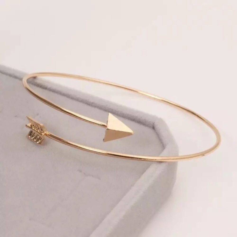 🆑 3/$12 NEW WRAP AROUND ARROW BANGLE